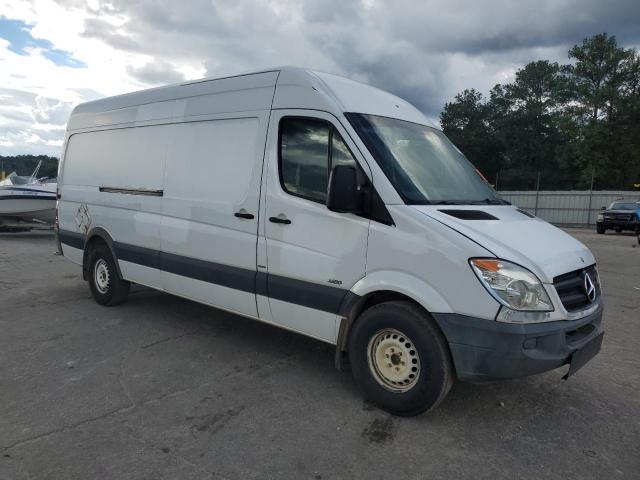 WD3PE8CB6C5674084 - 2012 MERCEDES-BENZ SPRINTER 2500 WHITE photo 4