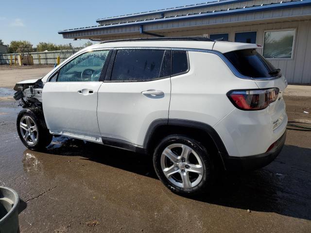 3C4NJDBN5PT548057 - 2023 JEEP COMPASS LATITUDE 白色 照片 2