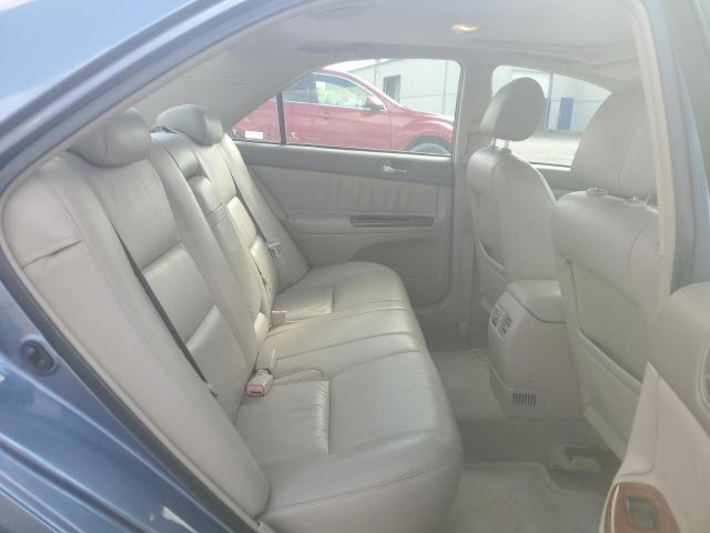 4T1BF30K12U527756 - 2002 TOYOTA CAMRY LE BLUE photo 10