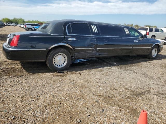 1L1FM81W91Y677189 - 2001 LINCOLN TOWN CAR EXECUTIVE Սև լուսանկար 3