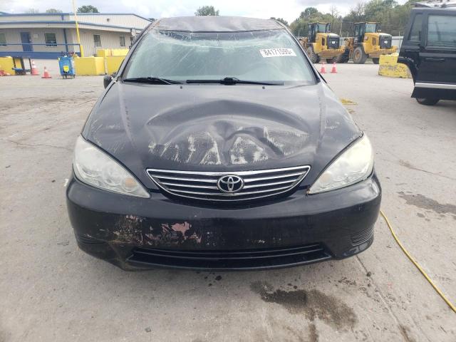 4T1BF32K25U097611 - 2005 TOYOTA CAMRY LE BLACK photo 5