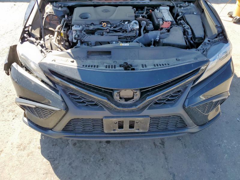 4T1G11AK1RU899079 - 2024 TOYOTA CAMRY SE NIGHT SHADE BLACK photo 11