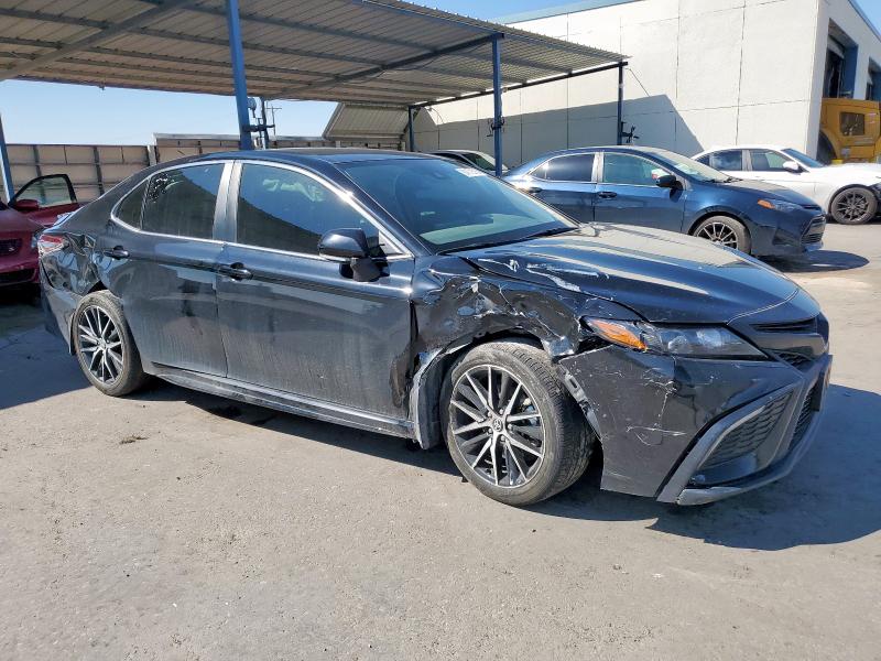 4T1G11AK1RU899079 - 2024 TOYOTA CAMRY SE NIGHT SHADE BLACK photo 4