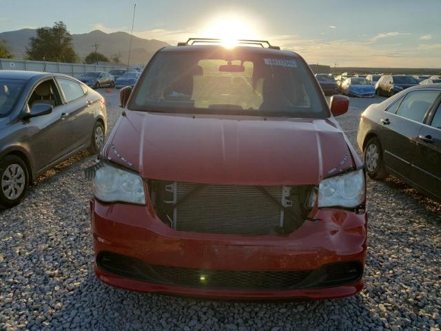 2C4RDGCG3DR637568 - 2013 DODGE GRAND CARAVAN SXT RED photo 5