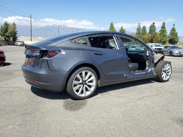 5YJ3E1EA2KF412656 - 2019 TESLA MODEL 3 银色 照片 3