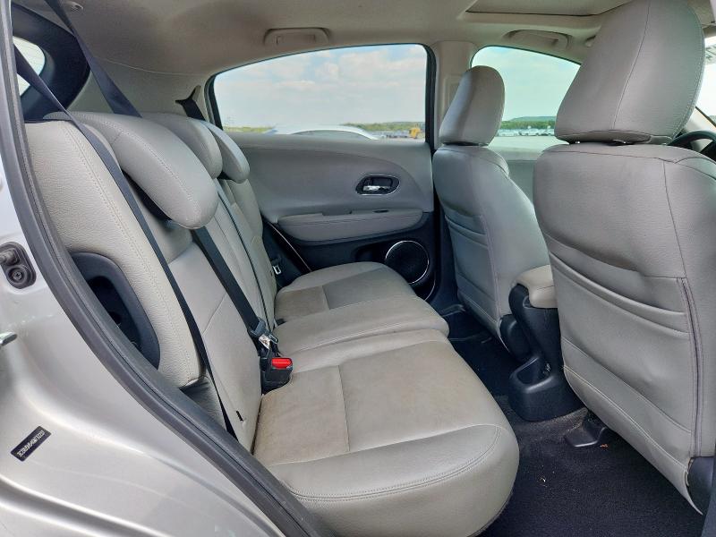 3CZRU5H54GM732237 - 2016 HONDA HR-V EX SILVER photo 11