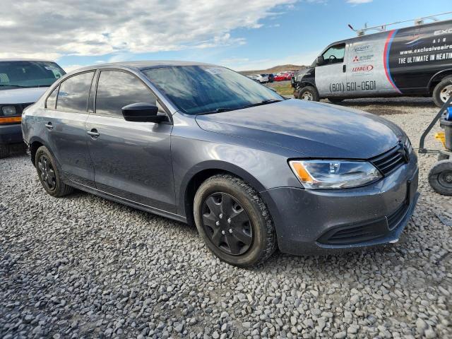 3VW2K7AJ1DM450310 - 2013 VOLKSWAGEN JETTA BASE ნაცრისფერი ფოტო 4