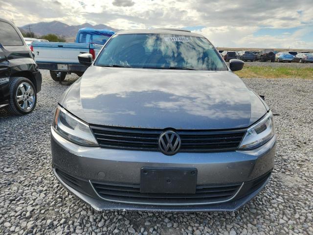 3VW2K7AJ1DM450310 - 2013 VOLKSWAGEN JETTA BASE ნაცრისფერი ფოტო 5