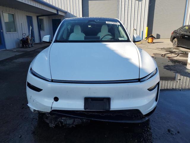 7SAYGDEE4TF343123 - 2026 TESLA MODEL Y WHITE photo 5
