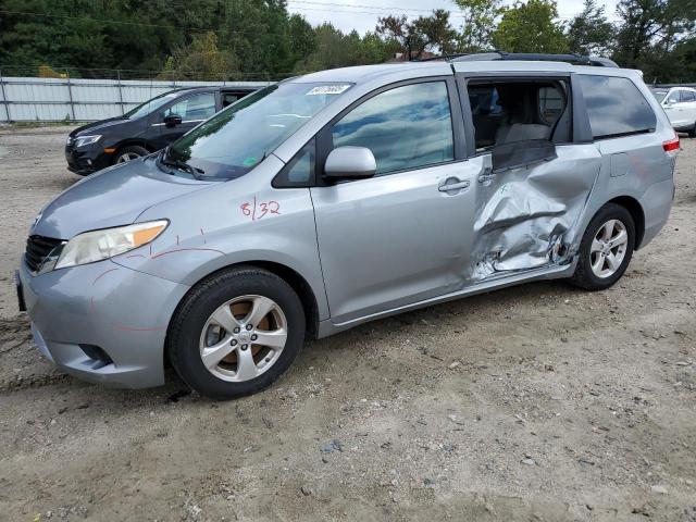 2013 TOYOTA SIENNA LE, 