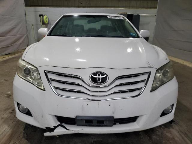 4T1BK3EK1AU604757 - 2010 TOYOTA CAMRY SE 白色 照片 5