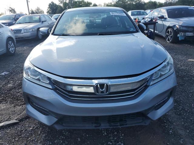 1HGCR2F57HA110164 - 2017 HONDA ACCORD SPORT 银色 照片 5