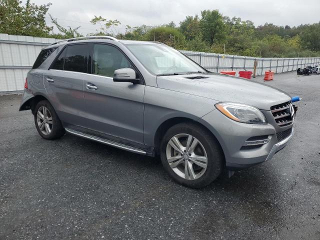4JGDA5HB6FA598613 - 2015 MERCEDES-BENZ ML 350 4MATIC SILVER photo 4