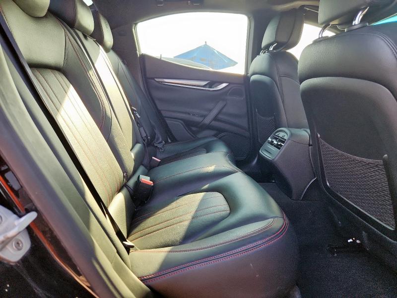 ZAM57RSA7G1187183 - 2016 MASERATI GHIBLI S Qara foto 10