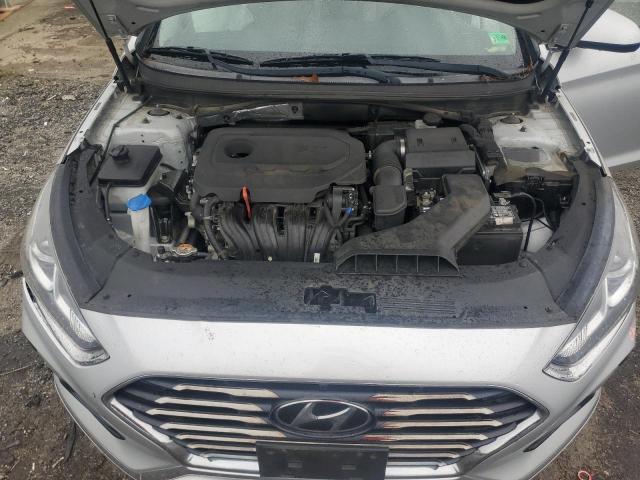 5NPE24AF7KH779705 - 2019 HYUNDAI SONATA SE SILVER photo 11
