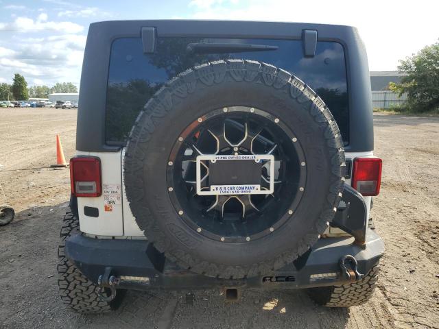 1C4BJWEG6DL590191 - 2013 JEEP WRANGLER U SAHARA WHITE photo 6