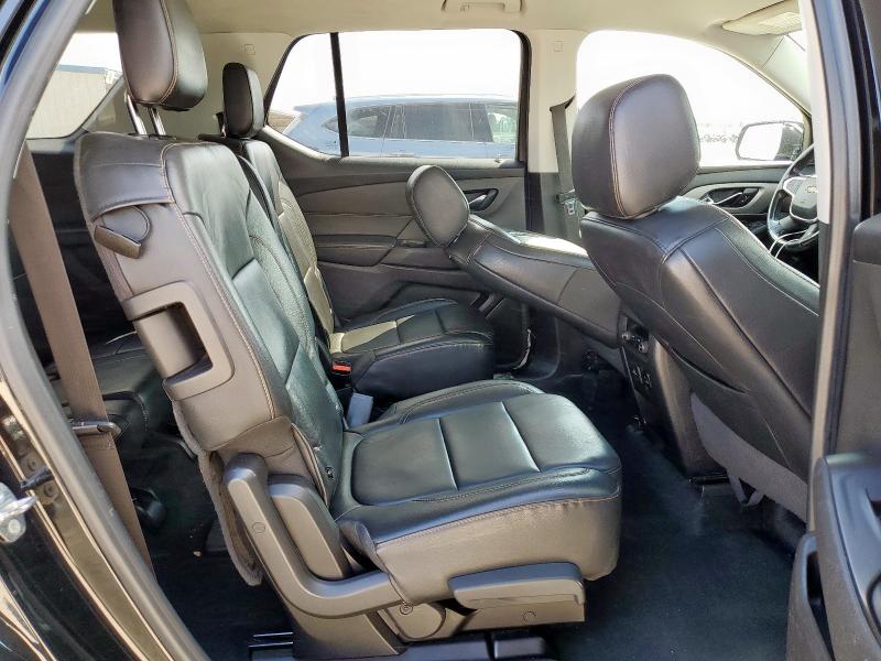 1GNERHKW2JJ160587 - 2018 CHEVROLET TRAVERSE LT Schwarz Foto 11