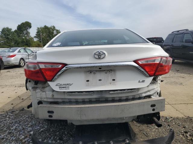 4T4BF1FK6FR498407 - 2015 TOYOTA CAMRY LE 白色 照片 6