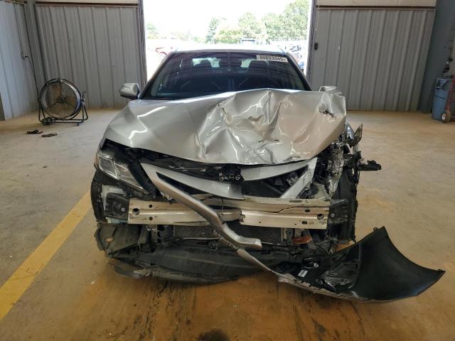 4T1G11AK6LU508743 - 2020 TOYOTA CAMRY SE SILVER photo 10