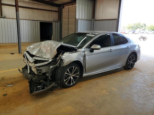 4T1G11AK6LU508743 - 2020 TOYOTA CAMRY SE SILVER photo 2