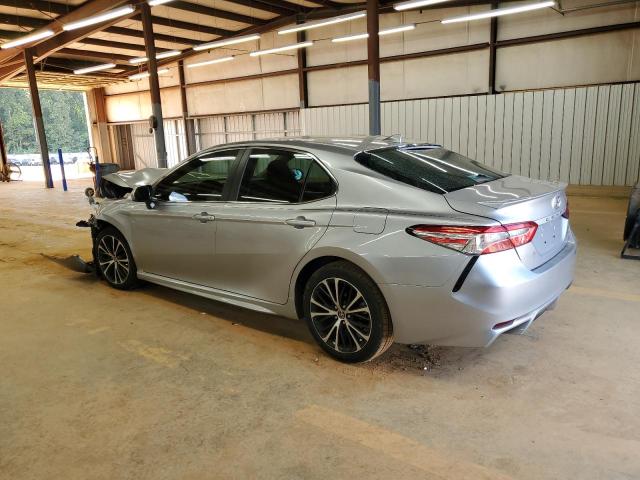 4T1G11AK6LU508743 - 2020 TOYOTA CAMRY SE SILVER photo 4