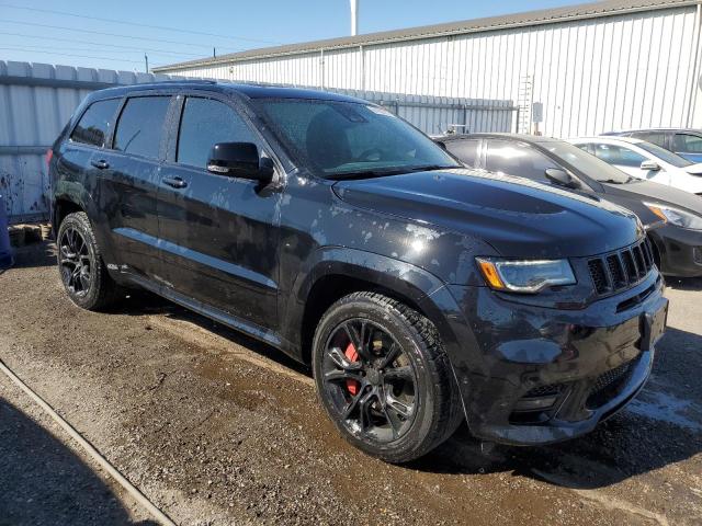 1C4RJFDJXHC851582 - 2017 JEEP GRAND CHER SRT-8 BLACK photo 4