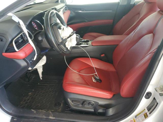 4T1B61HK7JU645396 - 2018 TOYOTA CAMRY XSE 白色 照片 7