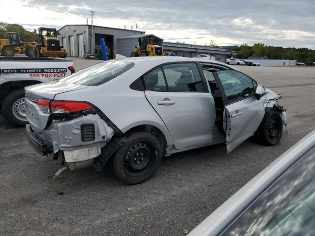 5YFB4MDE1RP158215 - 2024 TOYOTA COROLLA LE 银色 照片 3