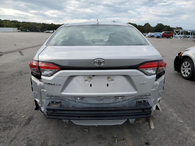 5YFB4MDE1RP158215 - 2024 TOYOTA COROLLA LE 银色 照片 6