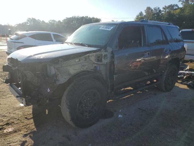 2022 TOYOTA 4RUNNER SR5, 
