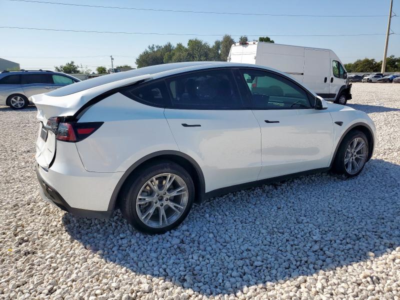 7SAYGDEE6NA011927 - 2022 TESLA MODEL Y WHITE photo 3