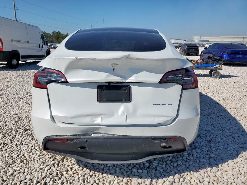 7SAYGDEE6NA011927 - 2022 TESLA MODEL Y WHITE photo 6