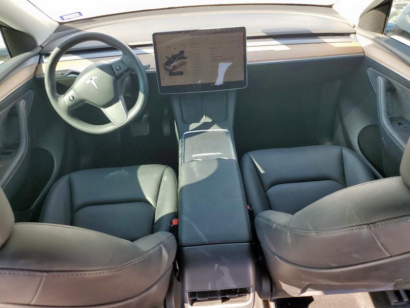 7SAYGDEE6NA011927 - 2022 TESLA MODEL Y WHITE photo 8