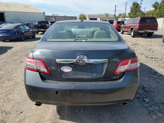 4T1BK3EK5BU623328 - 2011 TOYOTA CAMRY SE 灰色 照片 6