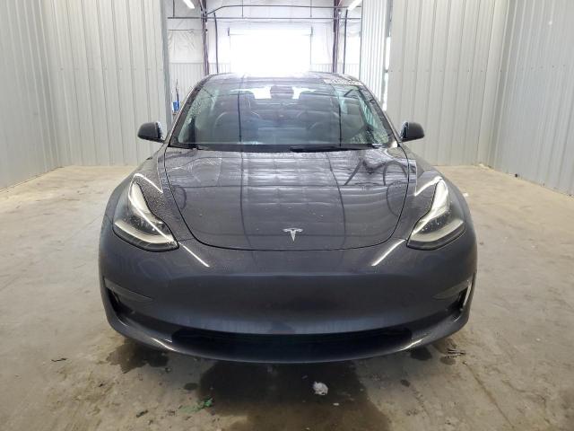 5YJ3E1EAXPF451132 - 2023 TESLA MODEL 3 Gris foto 5