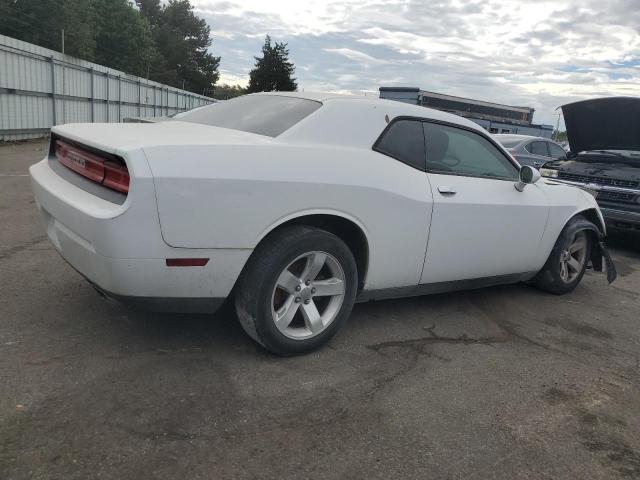 2B3CJ4DG7BH542043 - 2011 DODGE CHALLENGER WHITE photo 3