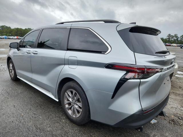 5TDYRKEC6RS180523 - 2024 TOYOTA SIENNA XLE GRAY photo 2