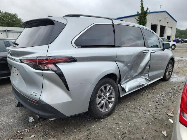 5TDYRKEC6RS180523 - 2024 TOYOTA SIENNA XLE GRAY photo 3