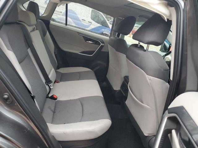 4T3RWRFV2NU081616 - 2022 TOYOTA RAV4 XLE GRAY photo 10