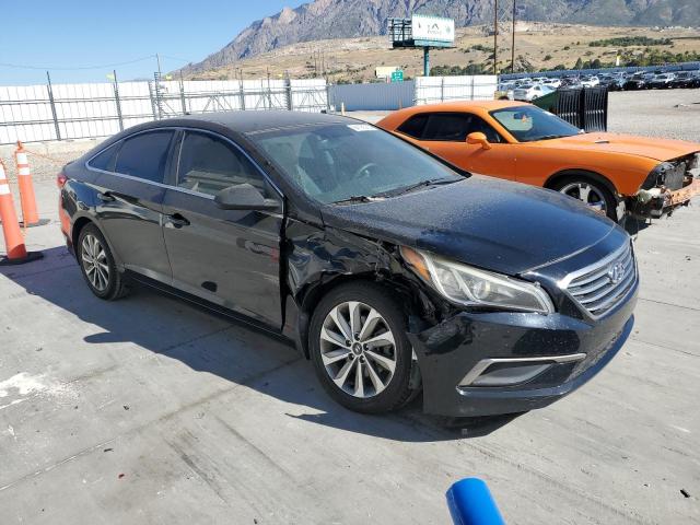 5NPE24AF0GH328820 - 2016 HYUNDAI SONATA SE BLACK photo 4