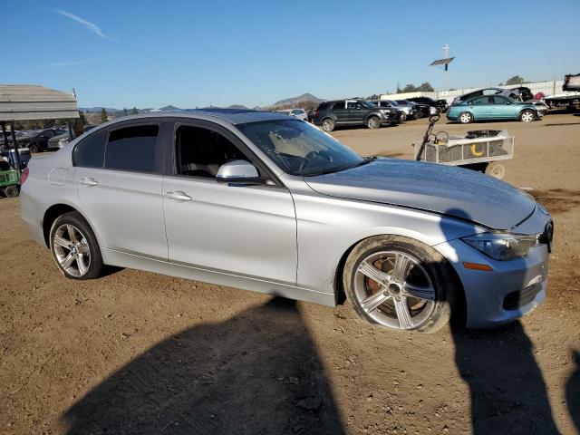 WBA3C3G57FNS74280 - 2015 BMW 320 I XDRIVE SILVER photo 4