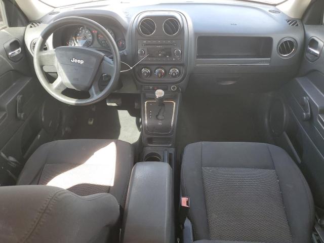 1J4NT2GA6AD525950 - 2010 JEEP PATRIOT SPORT 银色 照片 8