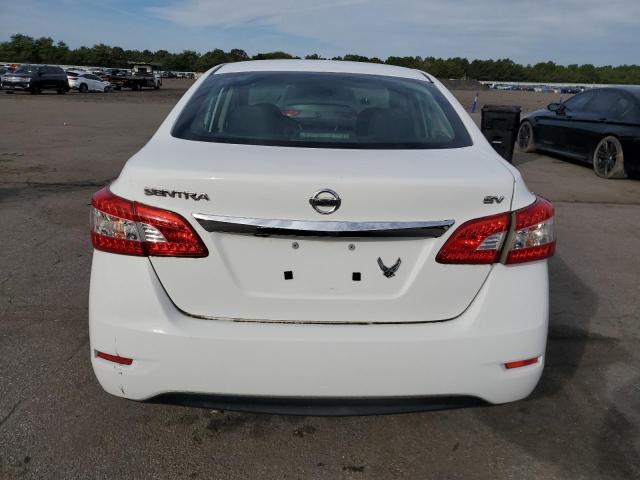 3N1AB7AP3JY321804 - 2018 NISSAN SENTRA S 白色 照片 6