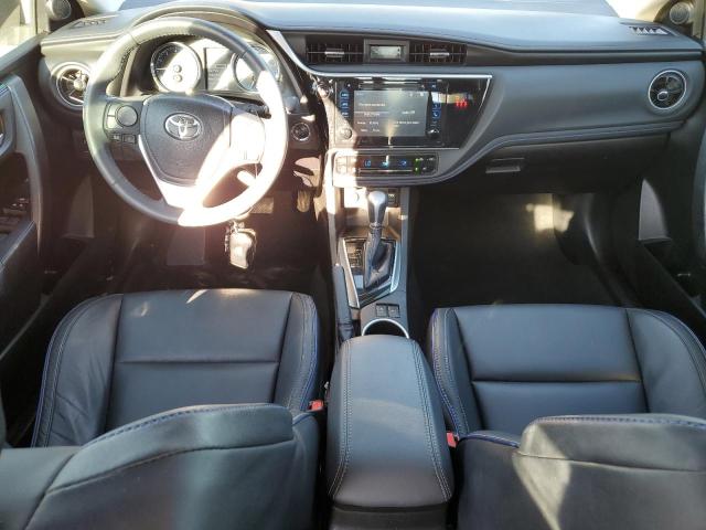 5YFBURHE3JP757533 - 2018 TOYOTA COROLLA L Қара фото 8