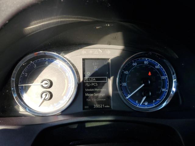 5YFBURHE3JP757533 - 2018 TOYOTA COROLLA L Қара фото 9