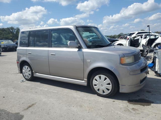 JTLKT334864093792 - 2006 TOYOTA SCION XB SILVER photo 4