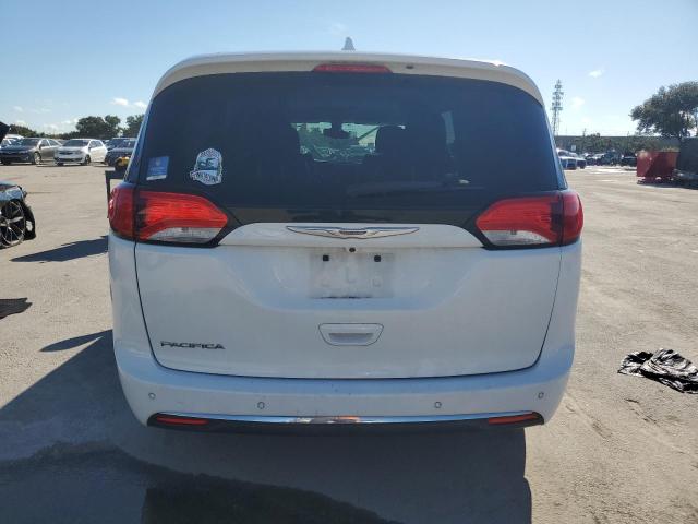 2C4RC1BG5HR576411 - 2017 CHRYSLER PACIFICA TOURING L WHITE photo 6