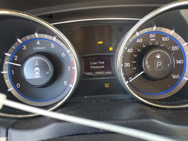 5NPEC4AB2BH211761 - 2011 HYUNDAI SONATA SE 红色 照片 9