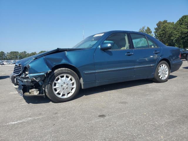 2001 MERCEDES-BENZ E 320, 