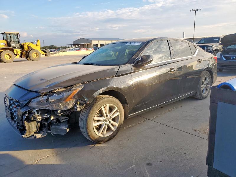 2025 NISSAN ALTIMA SR, 